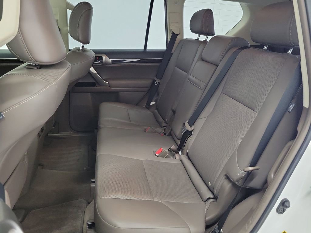 Used 2016 Lexus GX 460 AWD/4WD image 12