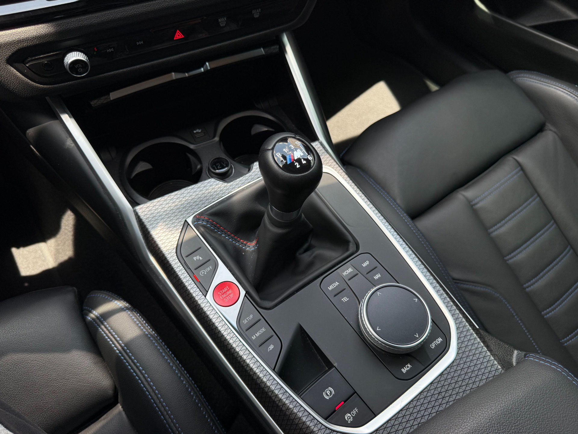 Used 2023 BMW M2 w/ Lighting Package RWD image 28