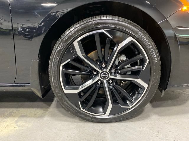 Certified 2024 Nissan Altima 2.5 SR w/ SR Premium Package AWD/4WD image 32
