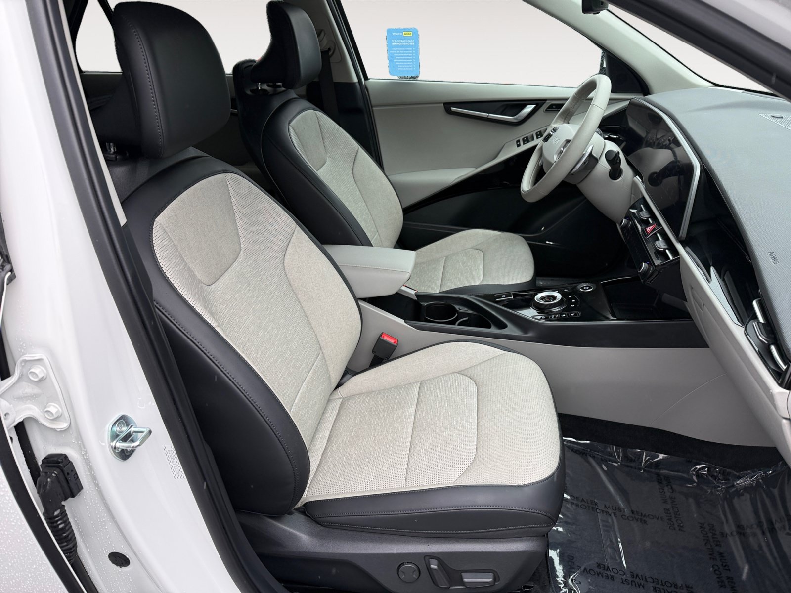 Used 2023 Kia Niro Wave FWD image 19
