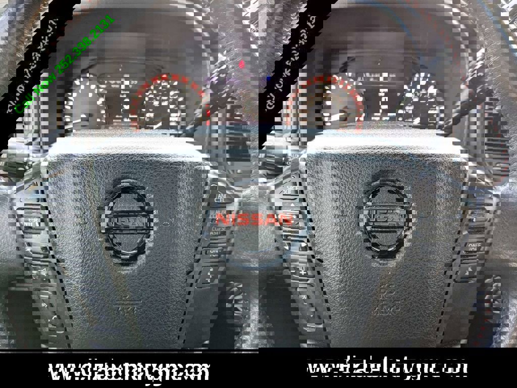 Used 2021 Nissan Titan PRO-4X w/ Pro-4x Convenience Package image 30