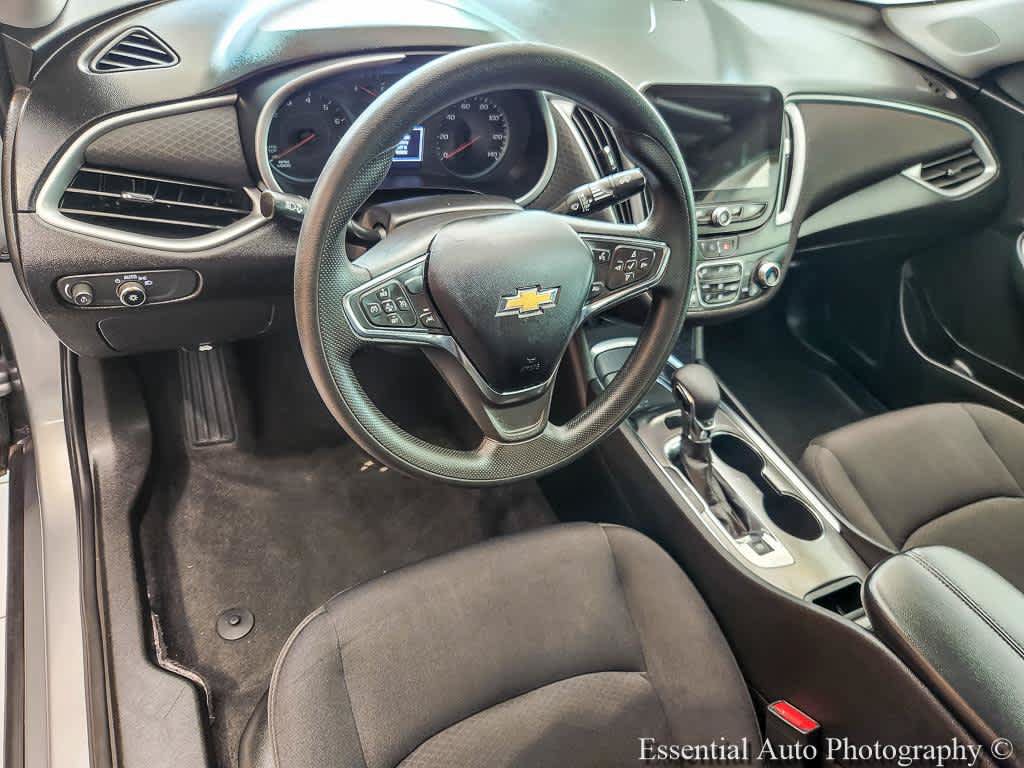 Used 2023 Chevrolet Malibu LT FWD image 10