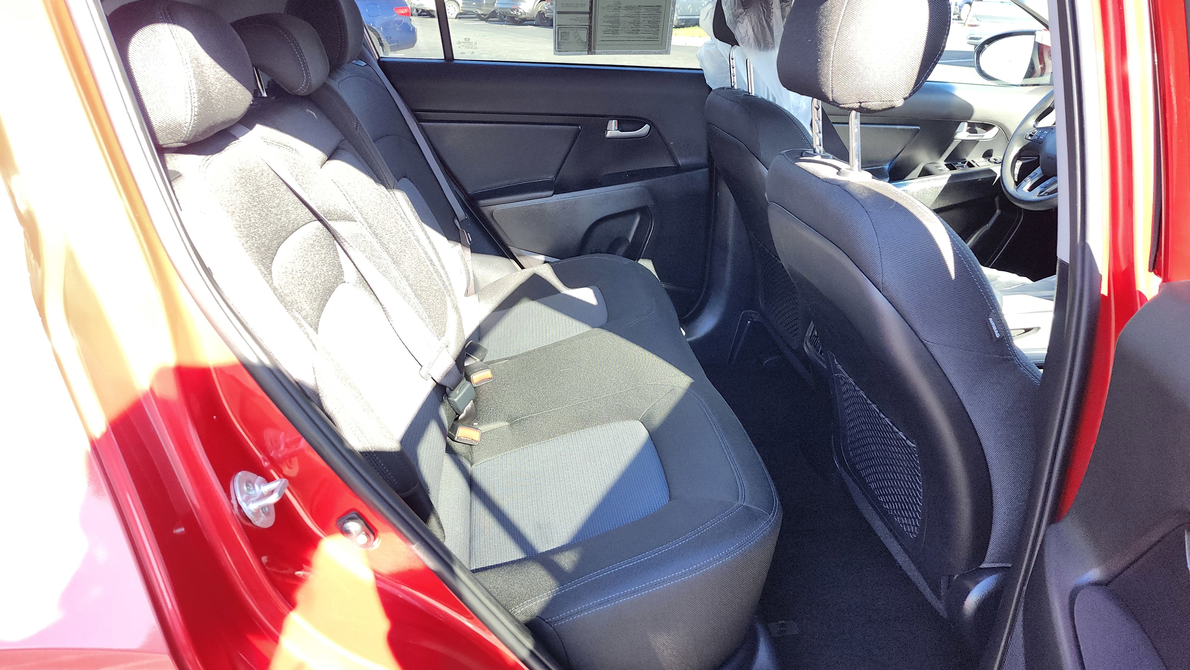 Used 2015 Kia Sportage LX image 14