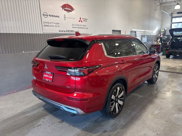 New 2026 Mitsubishi Outlander SEL image 3