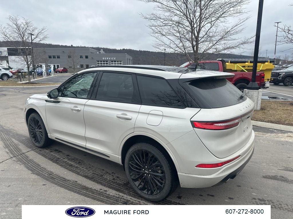 Used 2024 Lincoln Corsair Reserve w/ Equipment Group 201A image 7