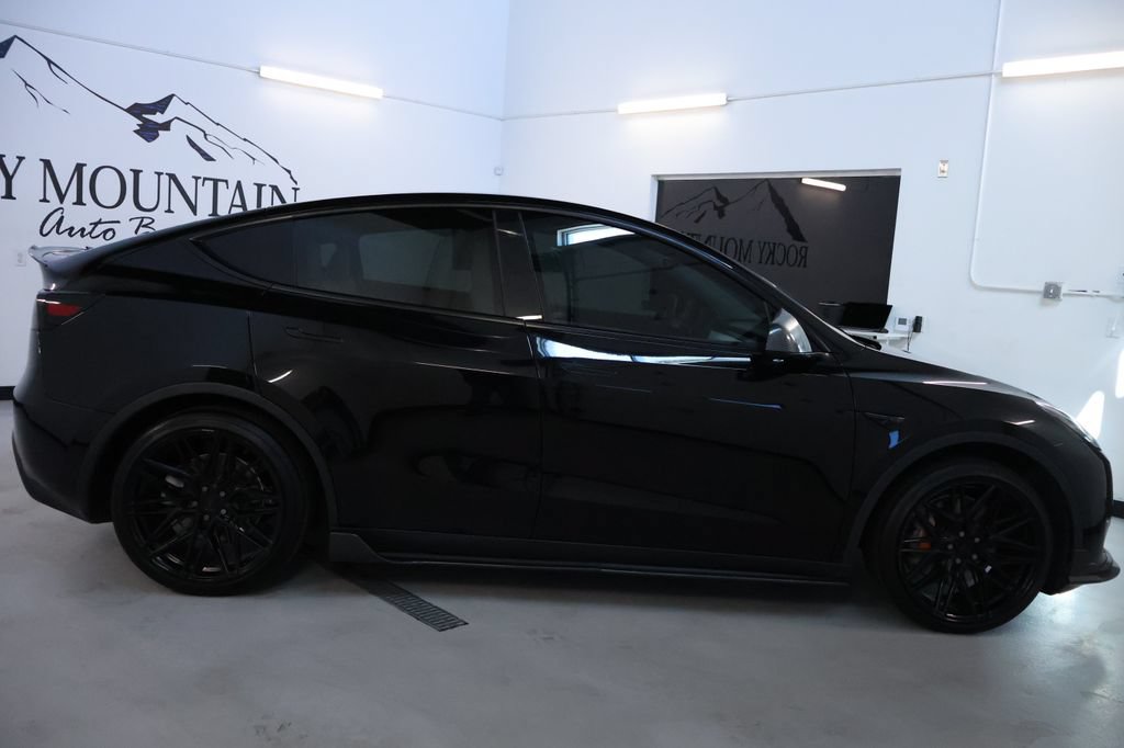 Used 2021 Tesla Model Y Long Range AWD/4WD image 8