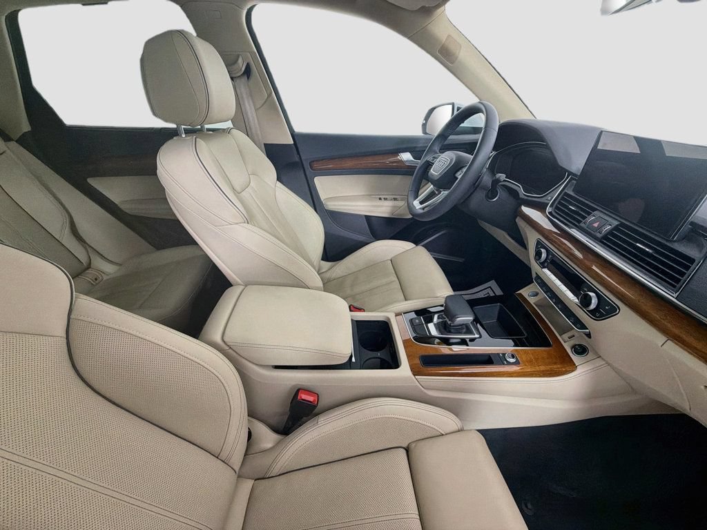 Used 2023 Audi Q5 2.0T Prestige w/ Prestige Package AWD/4WD image 30
