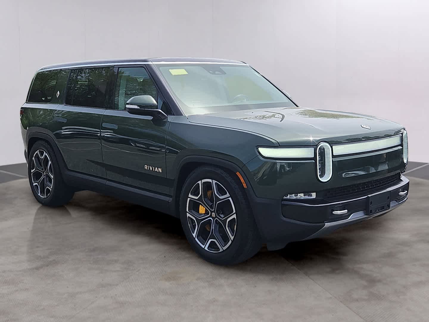 Used 2023 Rivian R1S Launch Edition AWD/4WD image 3