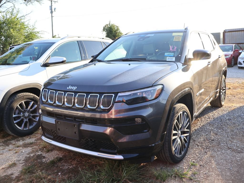 Used 2022 Jeep Compass Limited w/ Elite Group AWD/4WD image 4