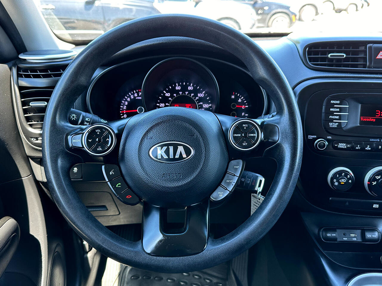 Used 2015 Kia Soul + image 15
