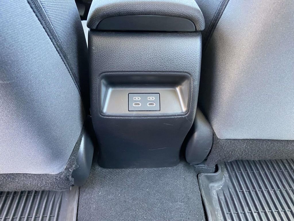 Used 2025 Toyota Corolla LE FWD image 17