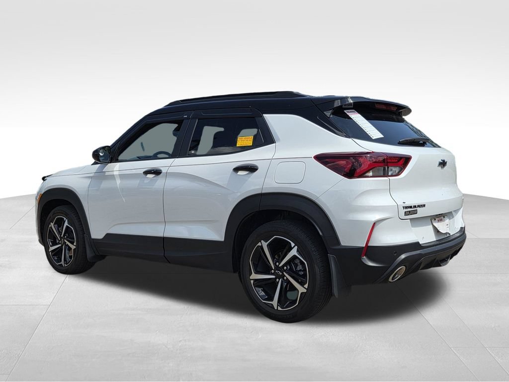 Used 2023 Chevrolet TrailBlazer RS w/ Sun and Liftgate Package FWD image 7