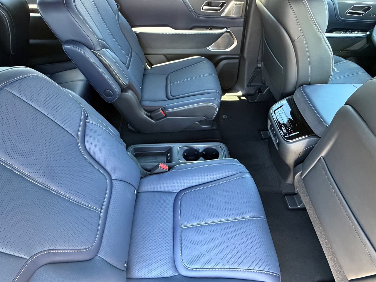 New 2027 INFINITI QX80 Sensory w/ Sport Exterior Package AWD/4WD image 13