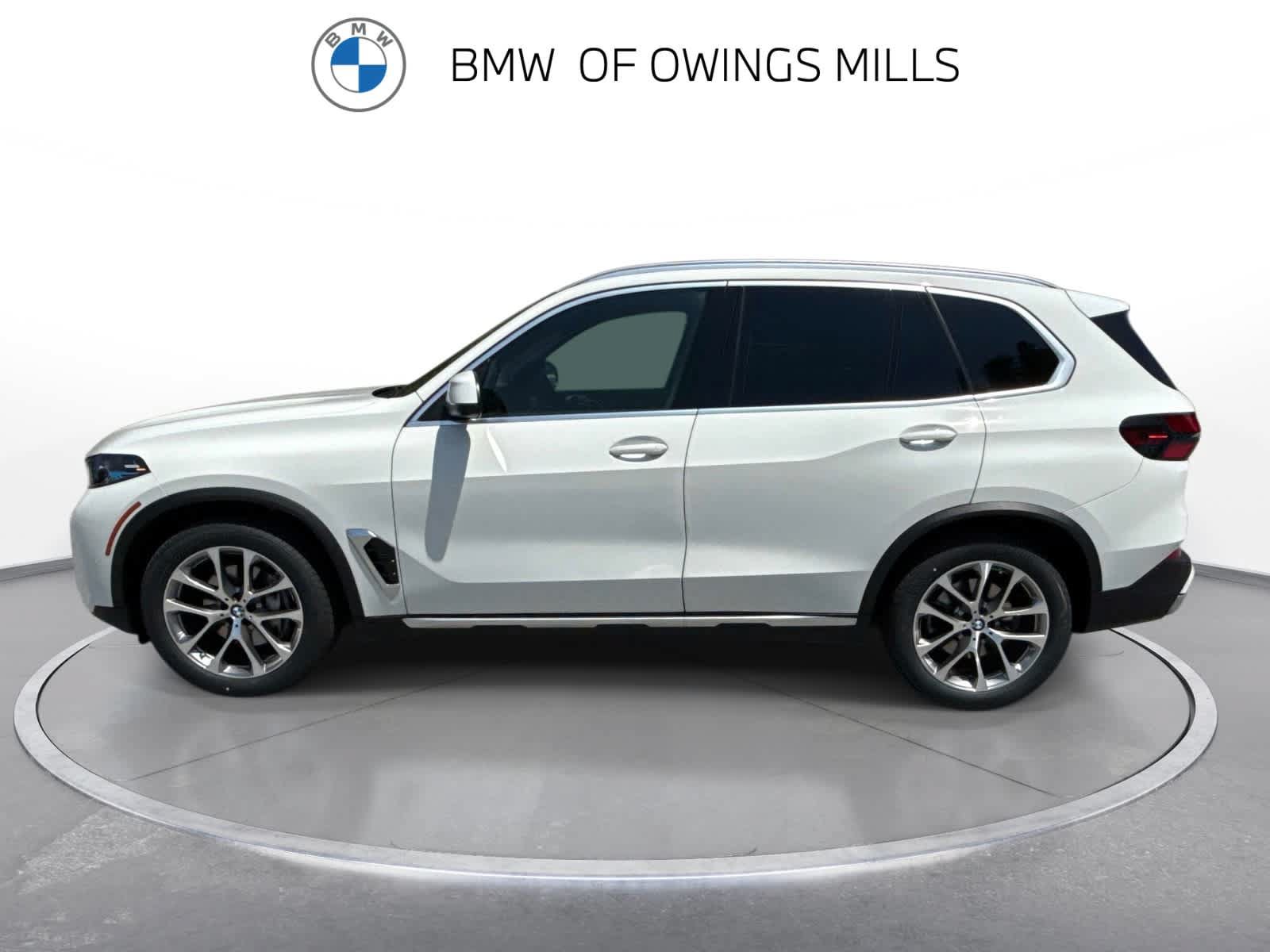 Used 2024 BMW X5 xDrive40i w/ Premium Package AWD/4WD image 5