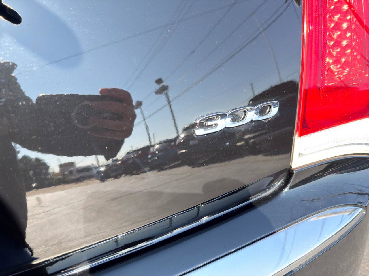 Used 2015 Chrysler 300 Limited w/ Driver Convenience Group image 76