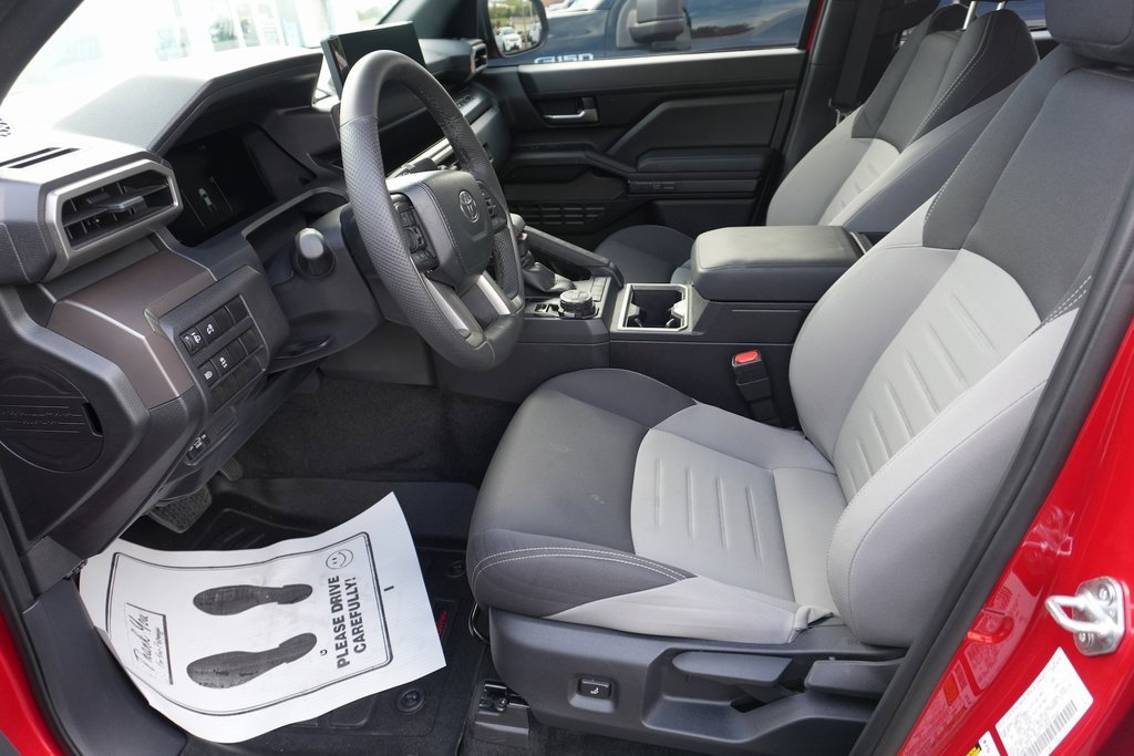 Used 2024 Toyota Tacoma TRD Off-Road image 15