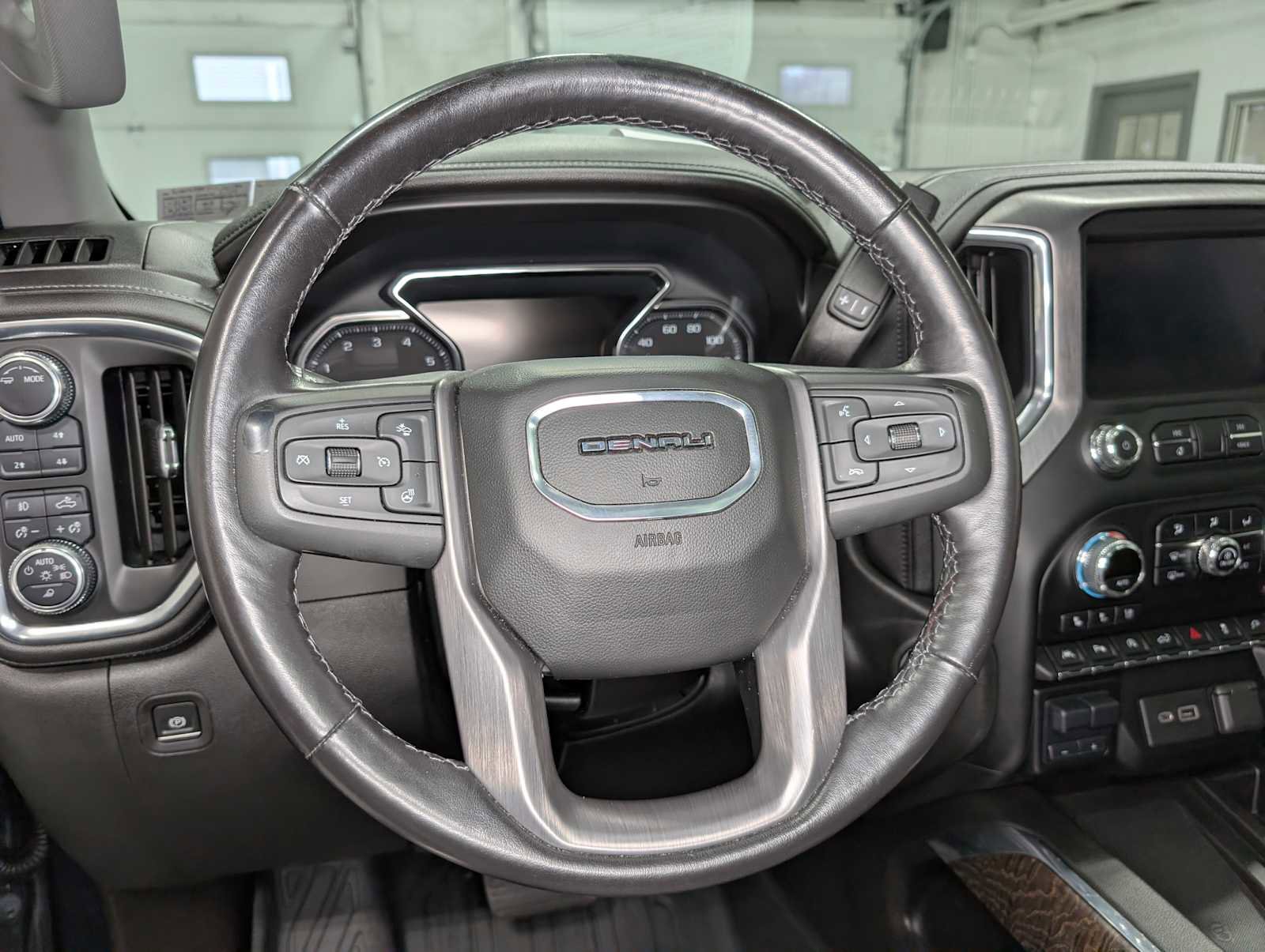 Used 2021 GMC Sierra 1500 Denali w/ Denali Ultimate Package image 40