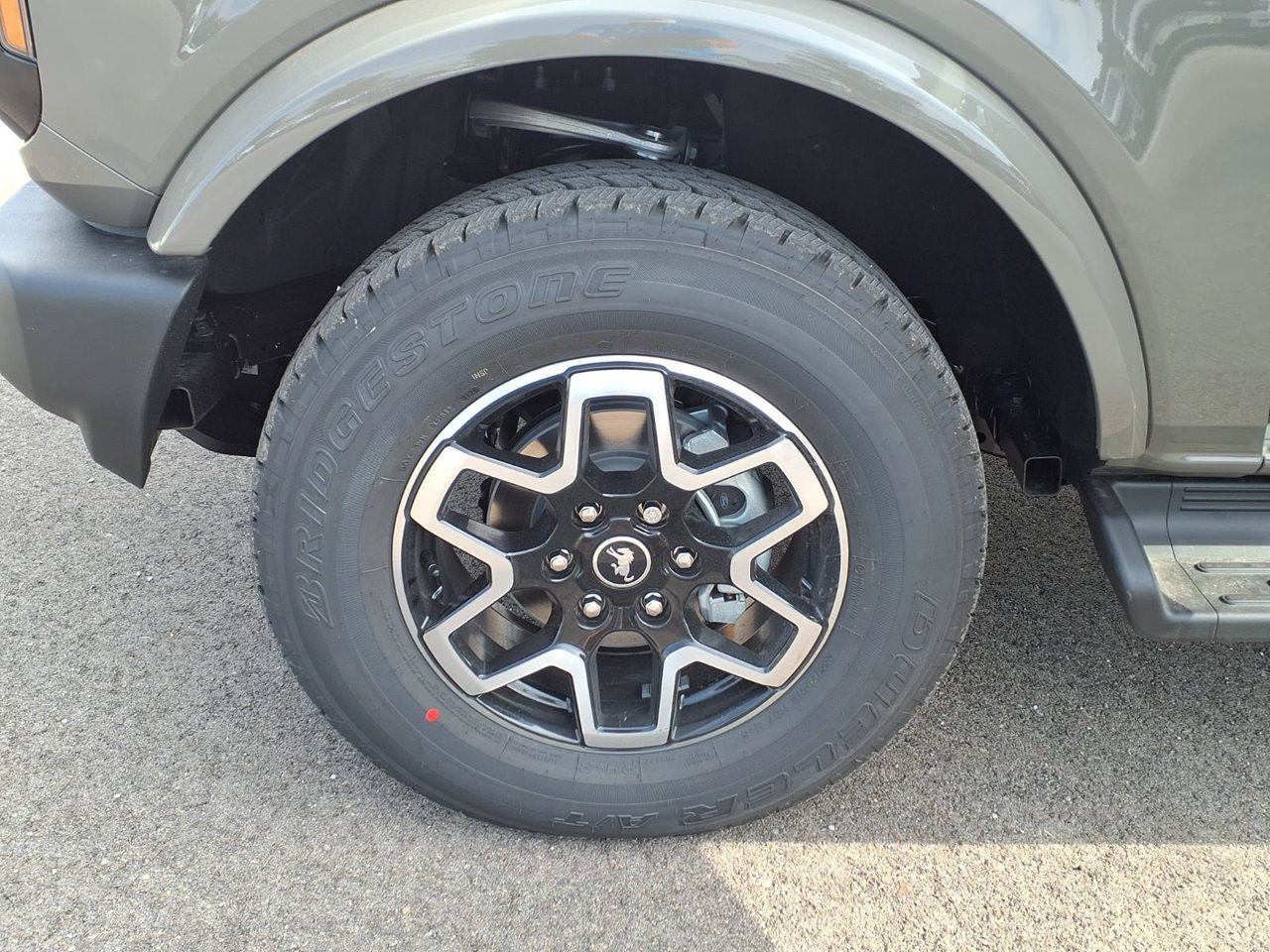 New 2026 Ford Bronco Outer Banks AWD/4WD image 23