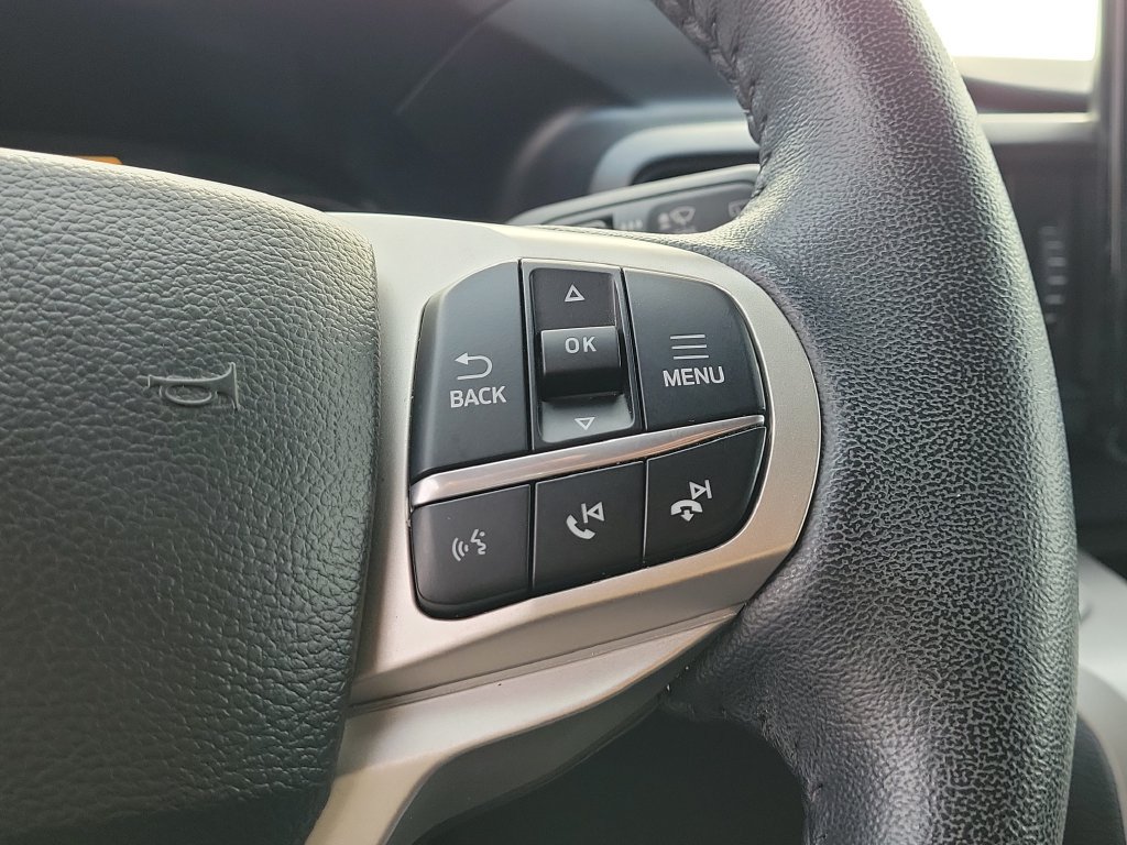 Used 2023 Ford Explorer XLT RWD image 18