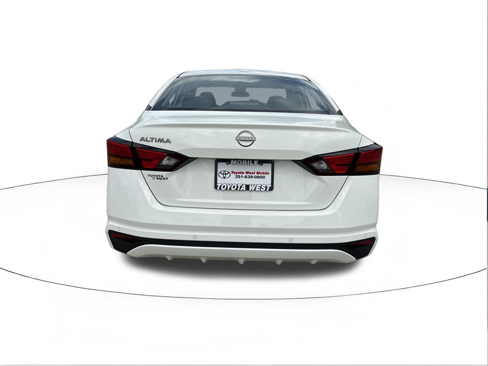 Used 2025 Nissan Altima 2.5 SV FWD image 4