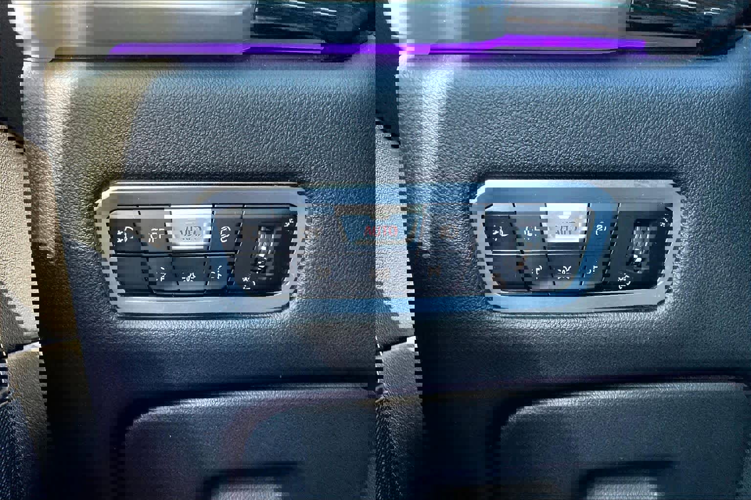 Used 2020 BMW X5 xDrive40i w/ Premium Package image 37