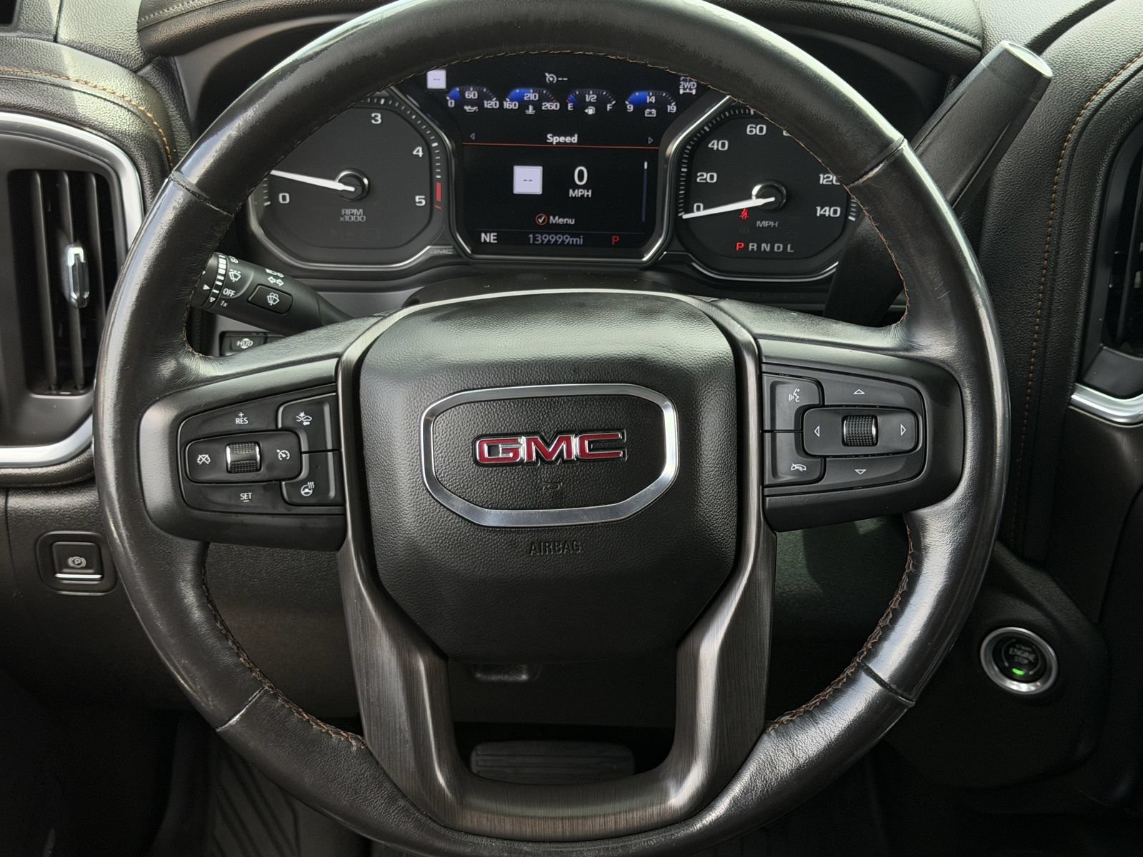 Used 2022 GMC Sierra 2500 AT4 w/ AT4 Premium Plus Package AWD/4WD image 16