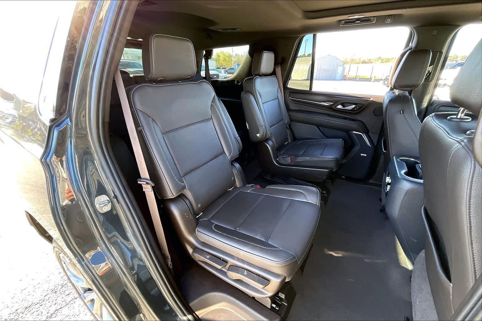 Used 2021 GMC Yukon Denali w/ Denali Premium Package AWD/4WD image 60