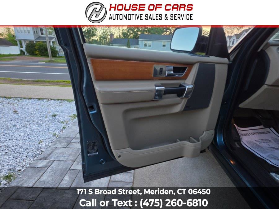 Used 2011 Land Rover LR4 HSE AWD/4WD image 32