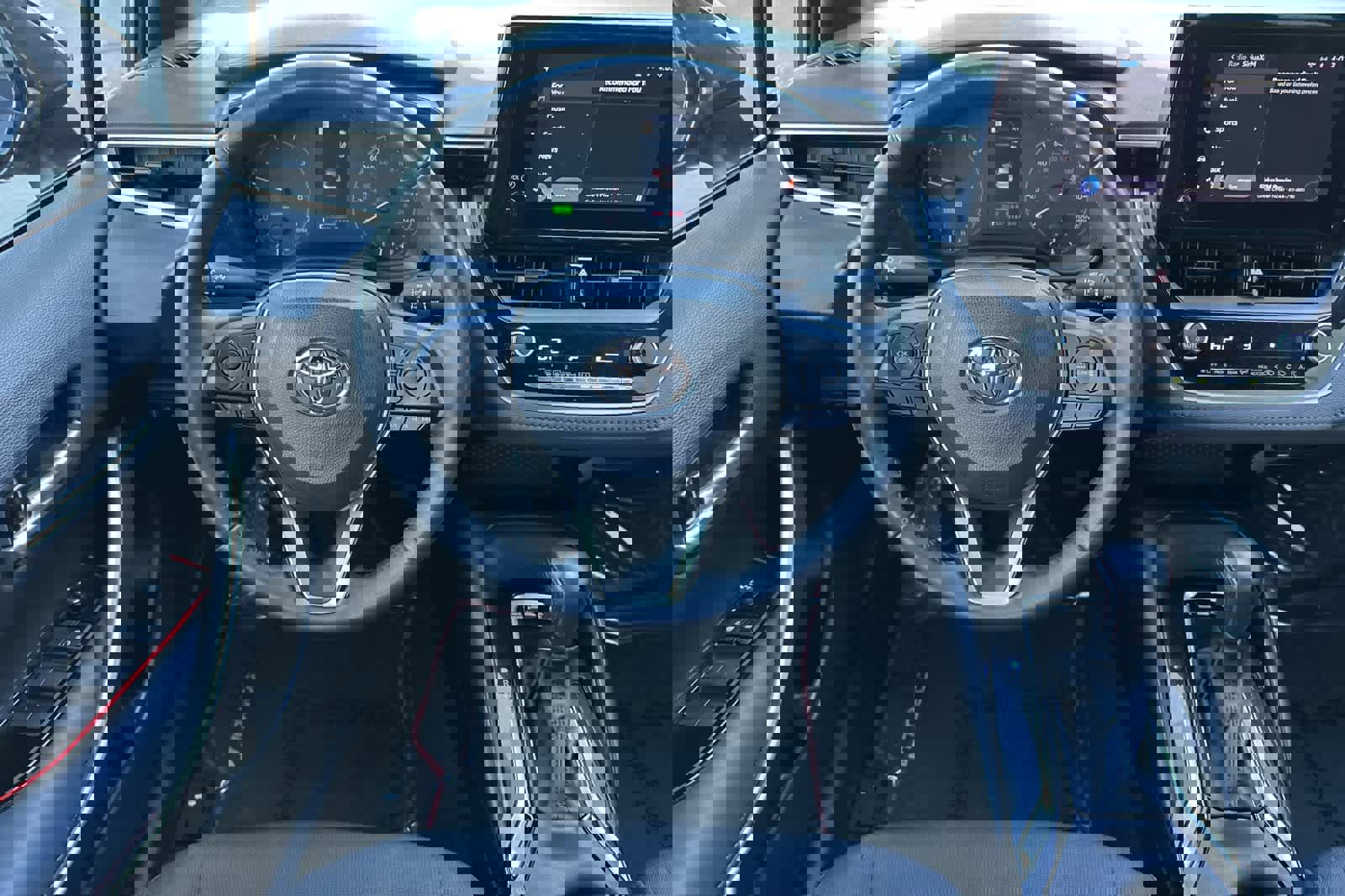 Used 2023 Toyota Corolla SE image 14