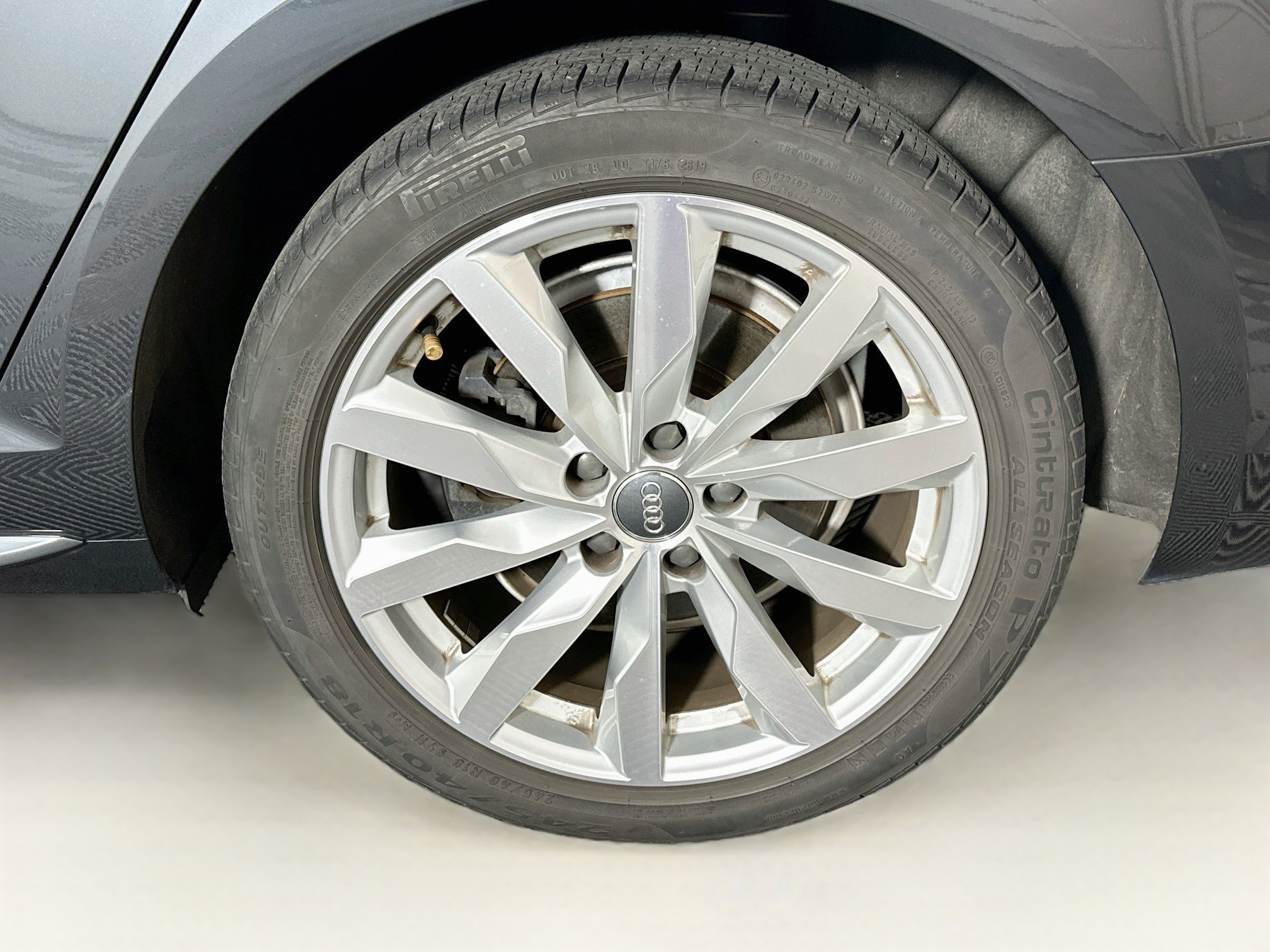 Used 2018 Audi A4 2.0T Ultra Premium w/ Convenience Package FWD image 11