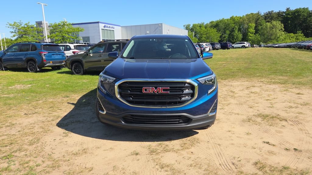 Used 2020 GMC Terrain SLE FWD image 2