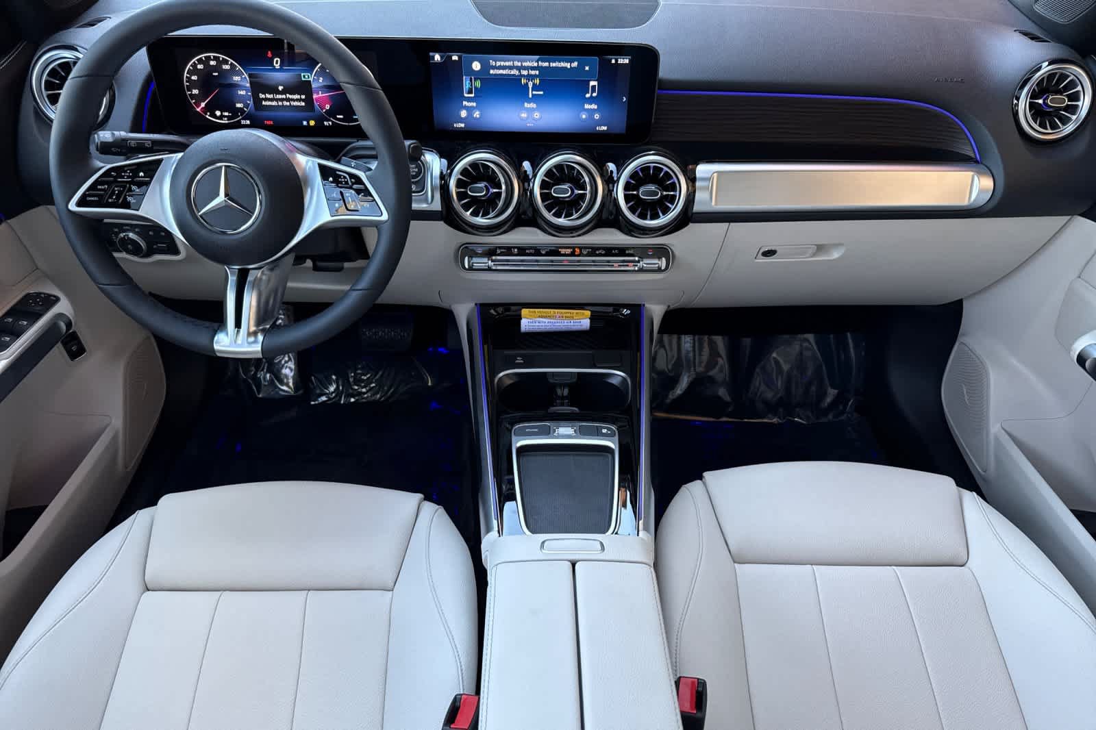 New 2026 Mercedes-Benz GLB 250 image 12
