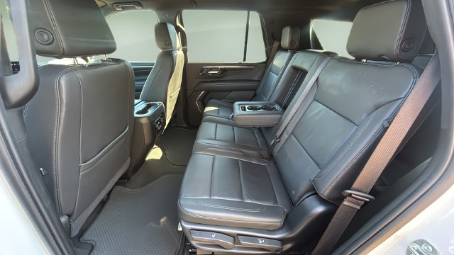 Used 2025 Chevrolet Tahoe LT RWD image 18