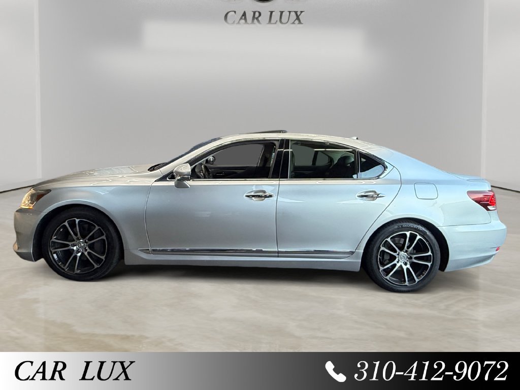 Used 2013 Lexus LS 460 w/ Comfort Pkg RWD image 2