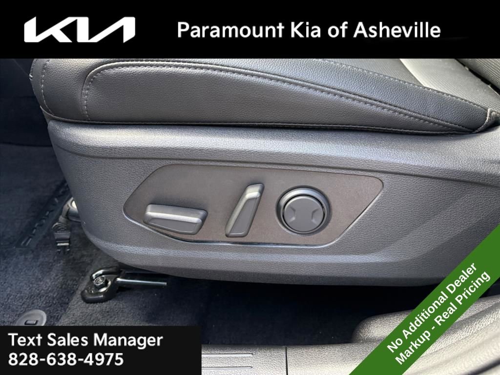 New 2026 Kia Sportage EX w/ EX Panorama Roof Package image 19