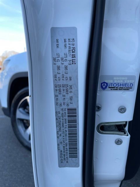 Used 2019 Jeep Cherokee Limited image 36