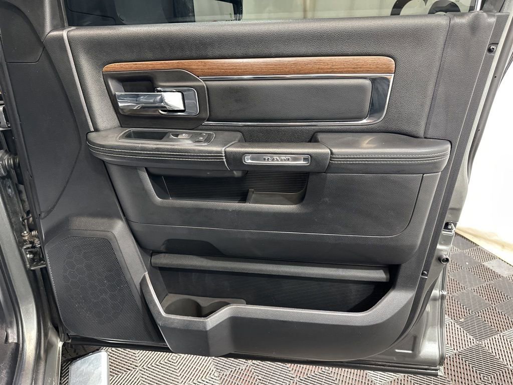 Used 2013 RAM 2500 Laramie w/ Convenience Group image 9