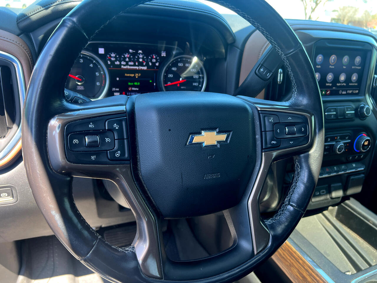 Used 2020 Chevrolet Silverado 1500 High Country w/ Technology Package image 10