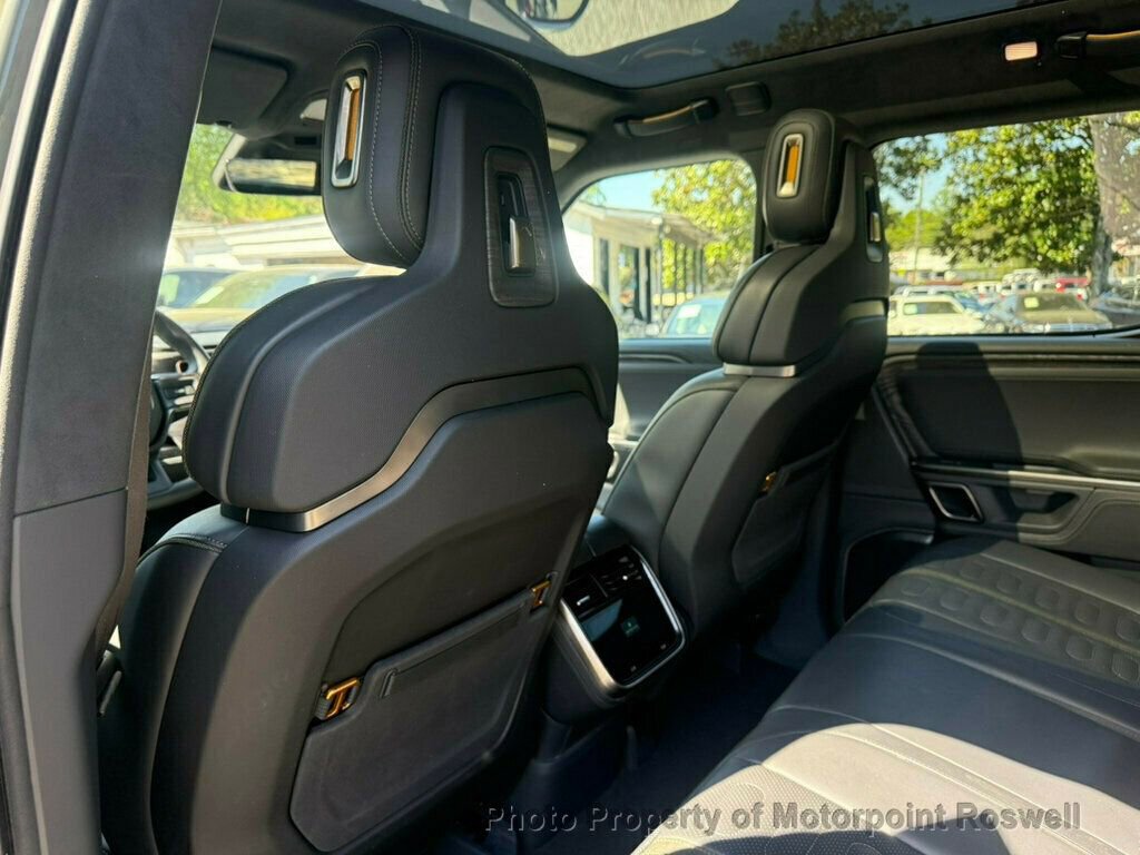 Used 2022 Rivian R1T Launch Edition image 13