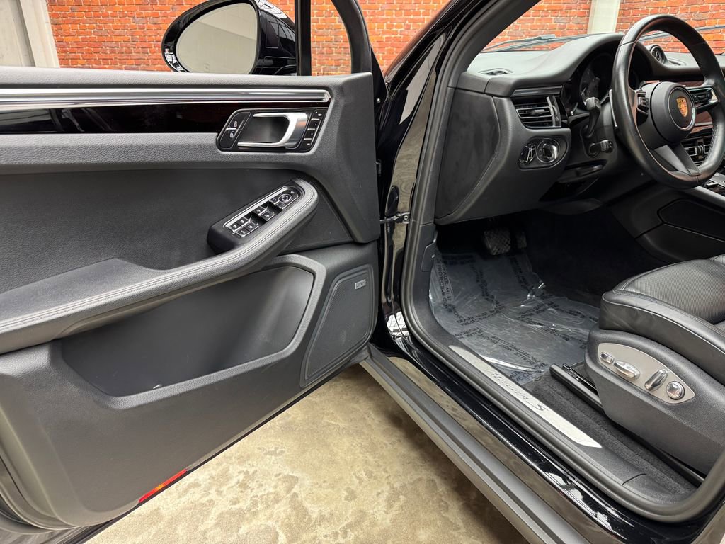 Used 2022 Porsche Macan S image 10