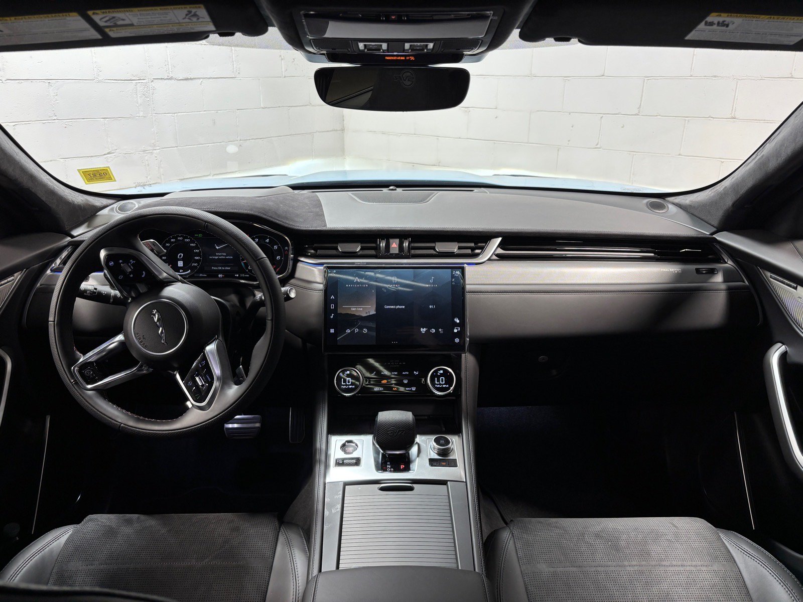 New 2026 Jaguar F-PACE SVR 575 Edition AWD/4WD image 36