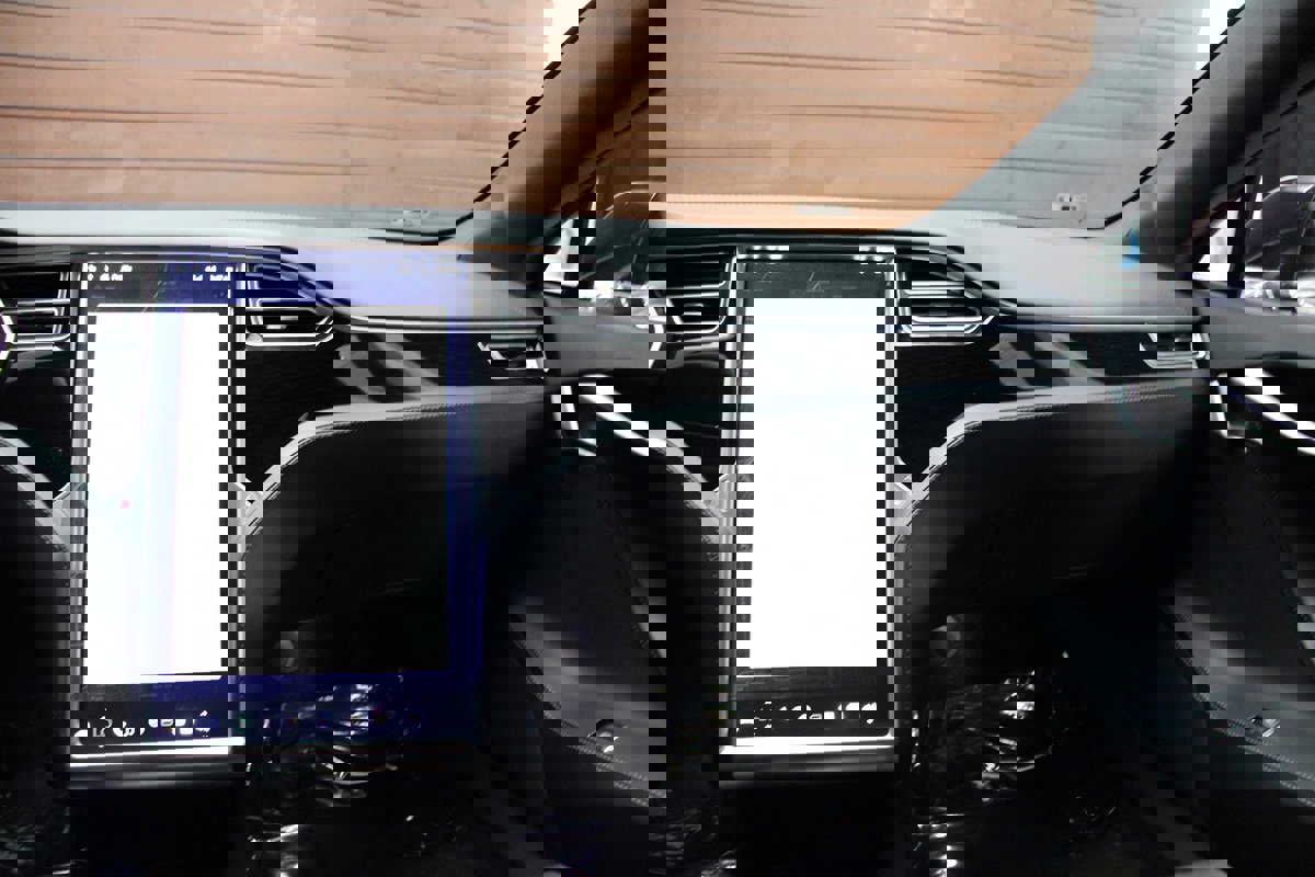 Used 2018 Tesla Model S 75D image 41