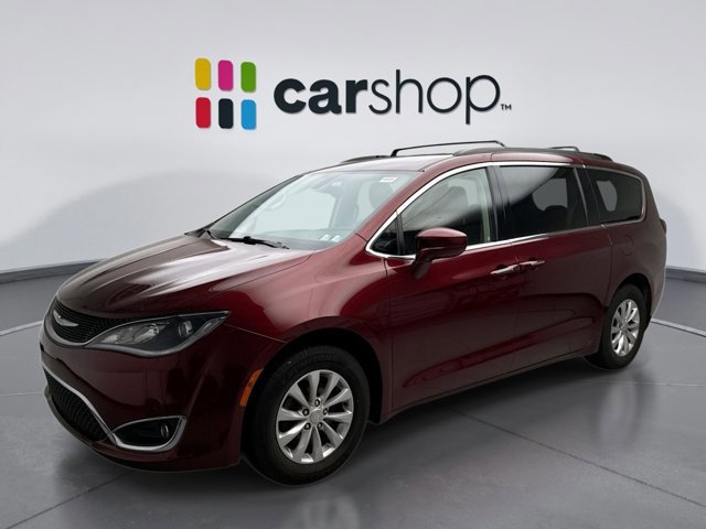 Used 2018 Chrysler Pacifica Touring Plus image 1