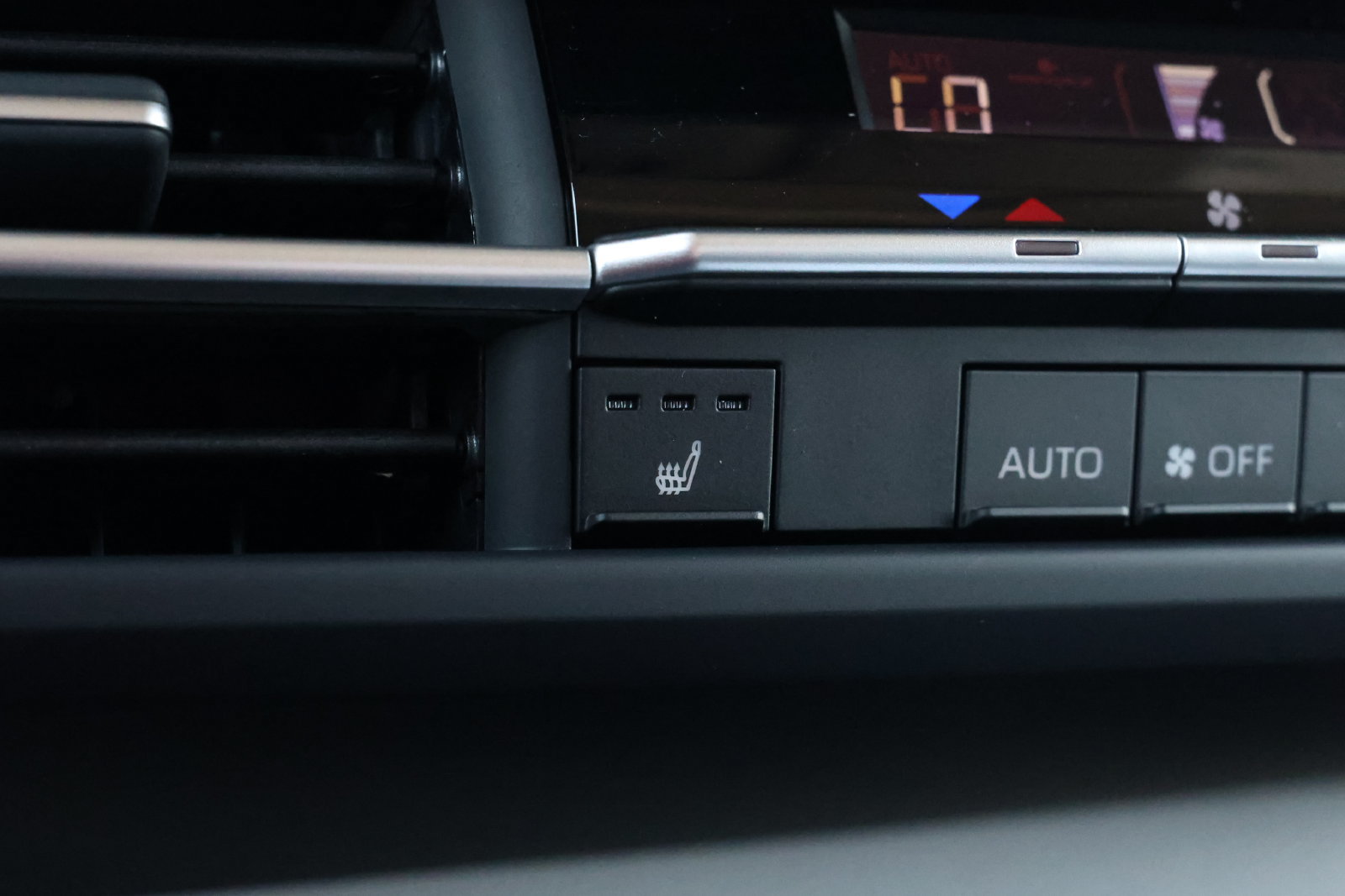 New 2026 Toyota Sienna XLE FWD image 4