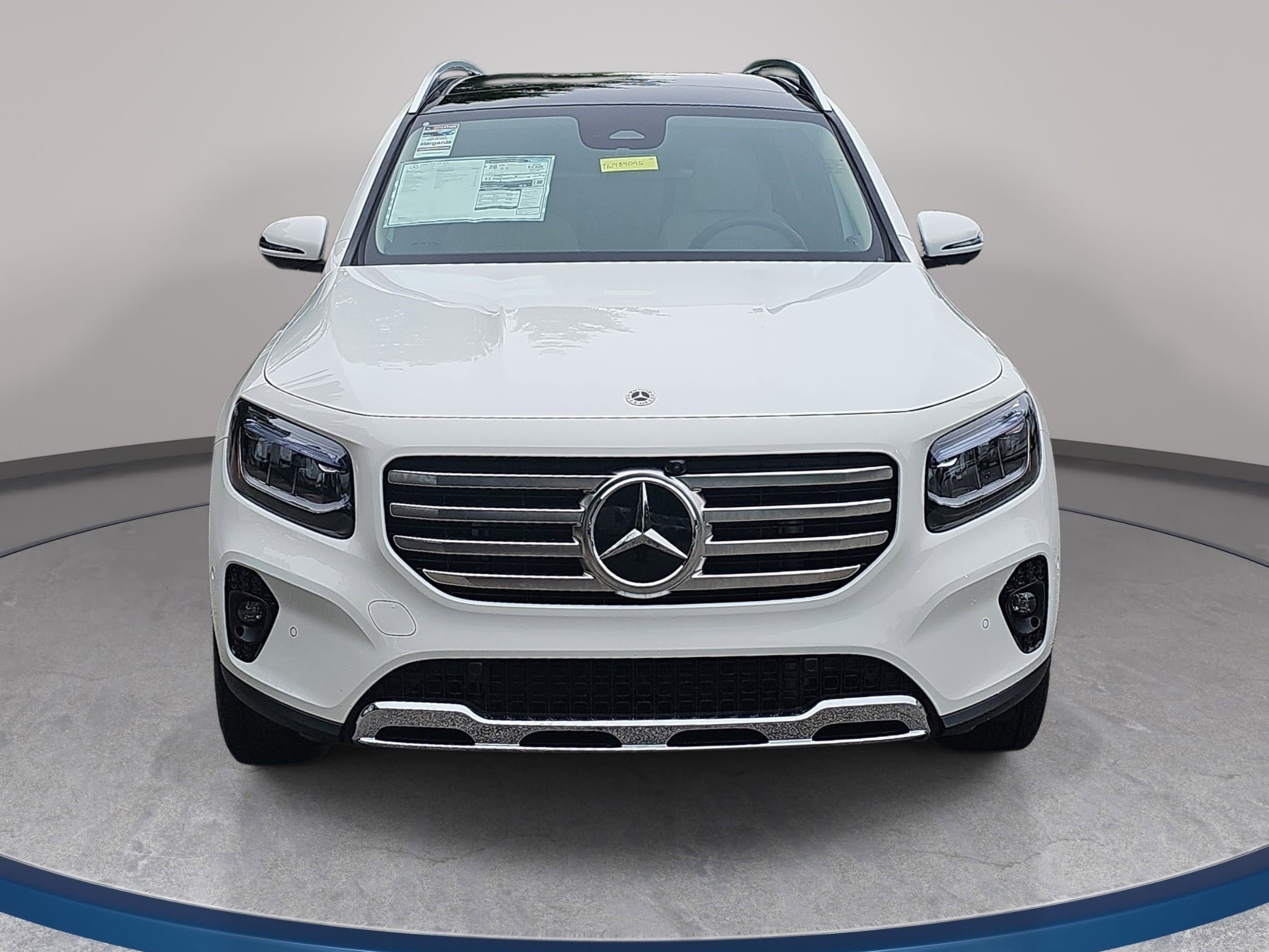 New 2026 Mercedes-Benz GLB 250 image 2