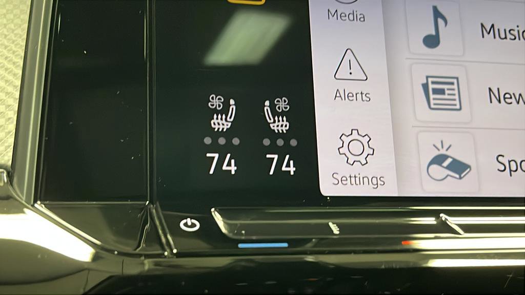 Used 2024 Volkswagen Atlas Peak Edition SEL AWD/4WD image 43