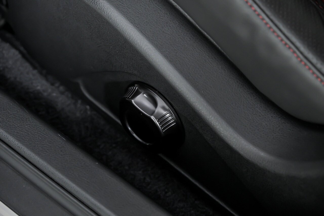 Used 2020 Nissan GT-R NISMO AWD/4WD image 24