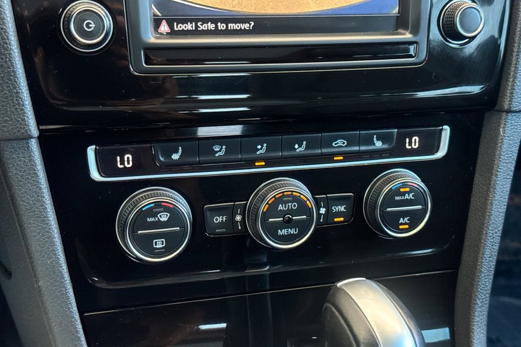 Used 2017 Volkswagen Golf SEL FWD image 19