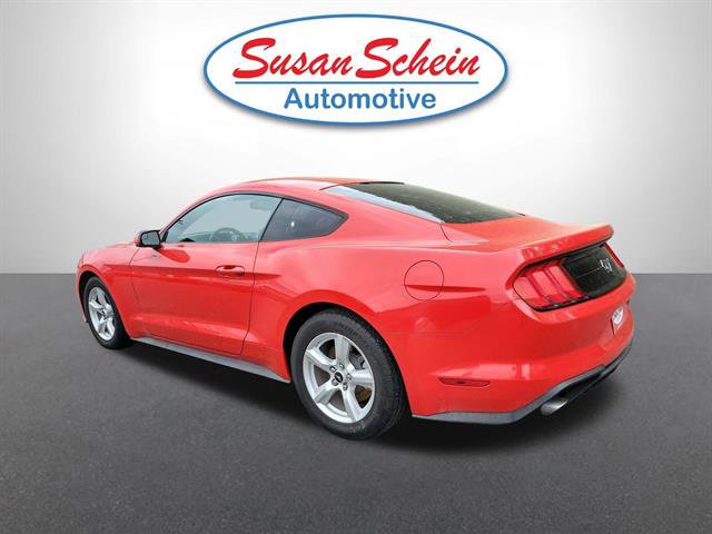 Used 2018 Ford Mustang Coupe RWD image 24