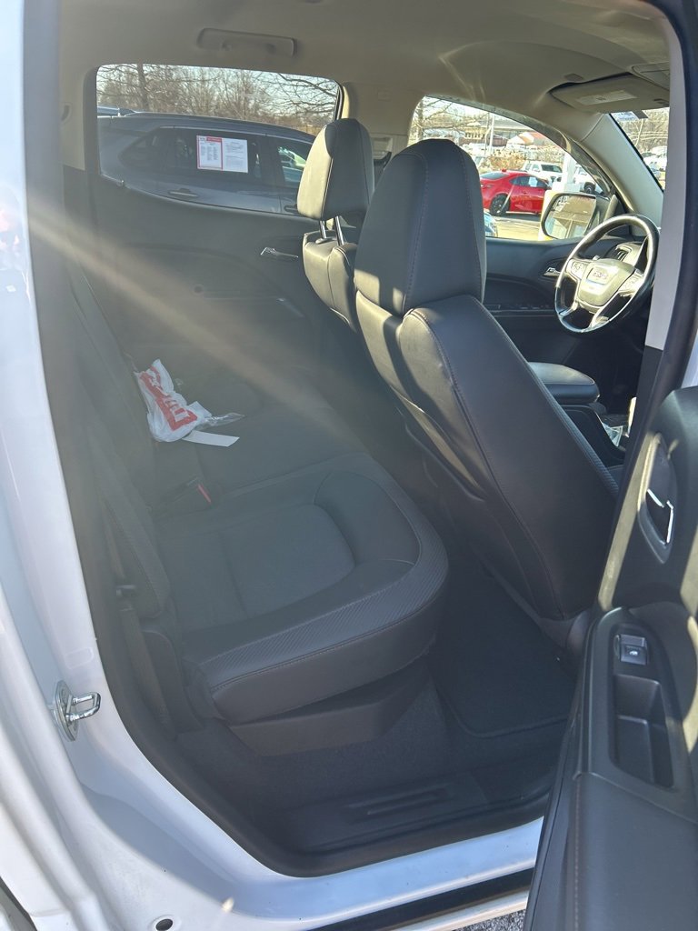 Used 2022 GMC Canyon AT4 w/ Trailering Package image 9